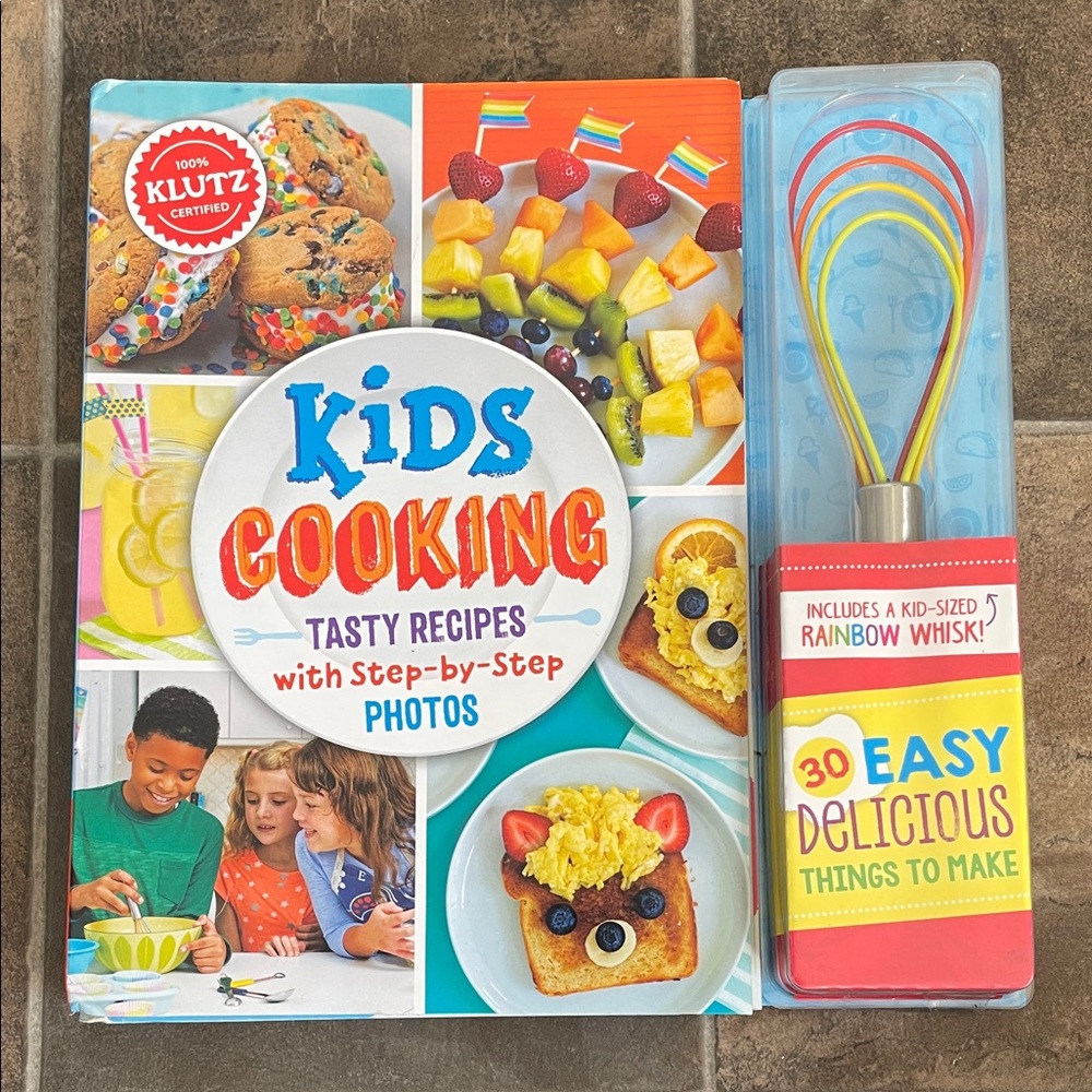 ❗️3/$10❗️NWT Klutz Kids Cooking Set with Rainbow Whisk